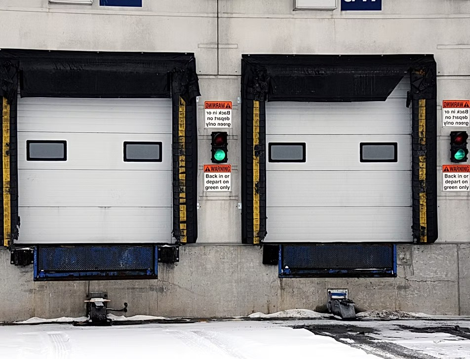 DOCK TRAFFIC LIGHTS